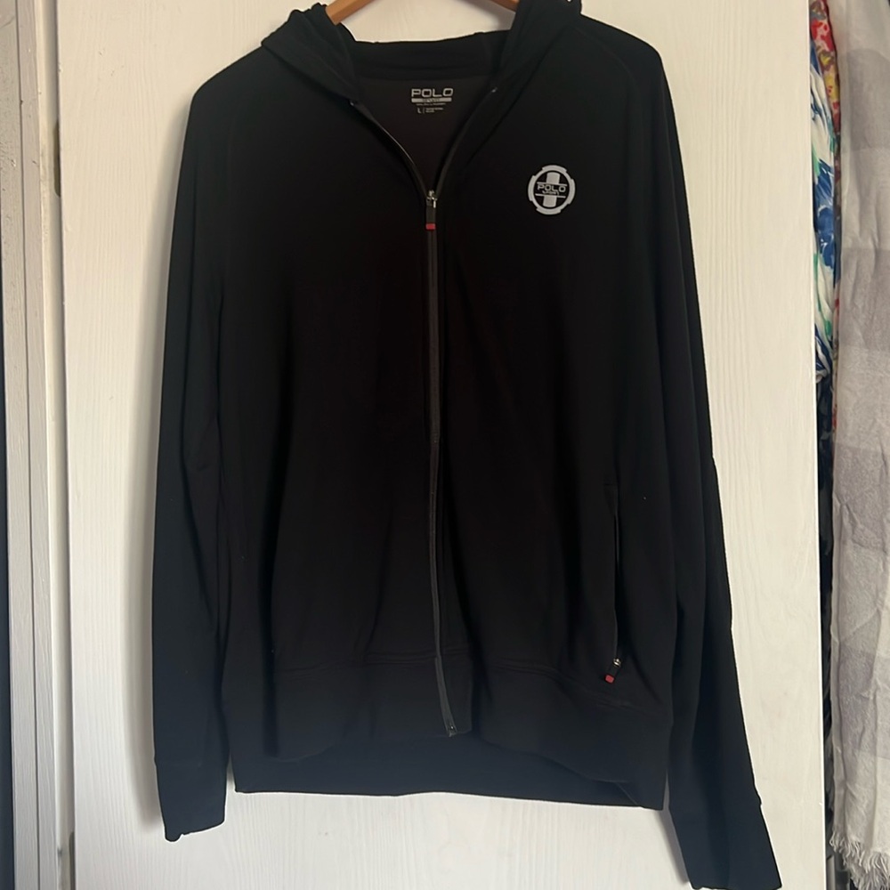 Men’s hoodie gently used